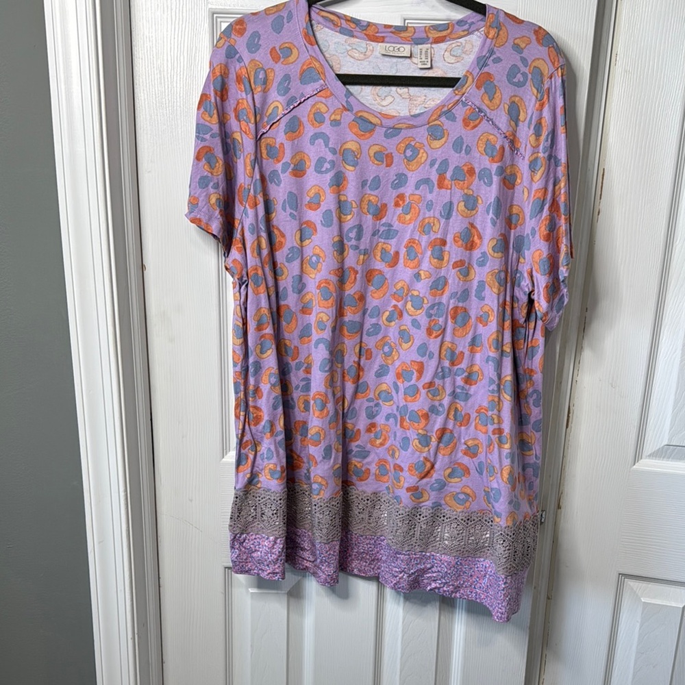 LOGO by Lori Goldstein Purple and Orange Short Sleeve Tee